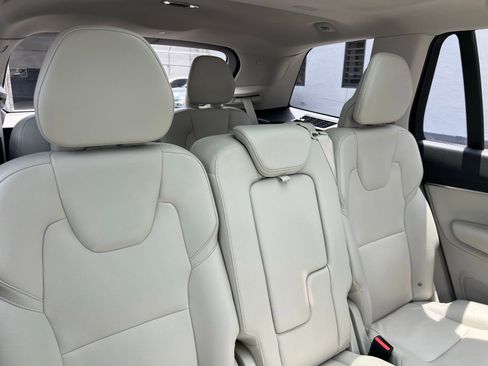 Used 2020 Volvo XC90 T5 Momentum w/ Protection Package Premier FWD image 64