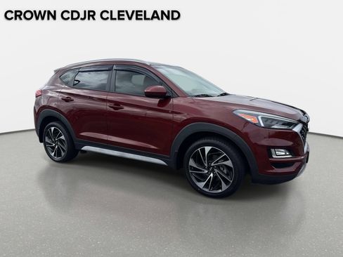 Used 2019 Hyundai Tucson Sport FWD image 2