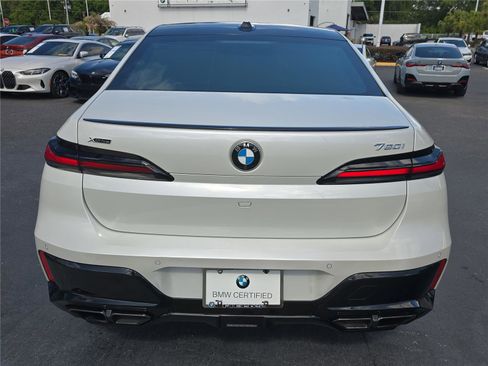 Certified 2023 BMW 760i xDrive AWD/4WD image 3