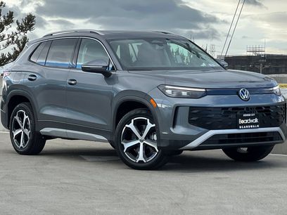 New 2026 Volkswagen Tiguan SE