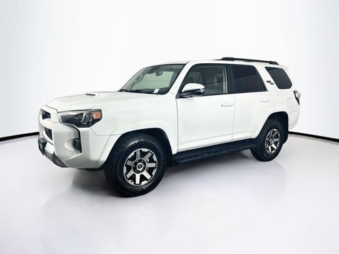 Used 2021 Toyota 4Runner TRD Off-Road Premium w/ Wilderness Package (TMS) AWD/4WD image 3