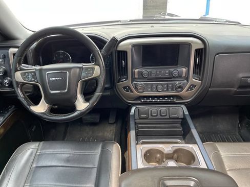 Used 2018 GMC Sierra 1500 Denali AWD/4WD image 12
