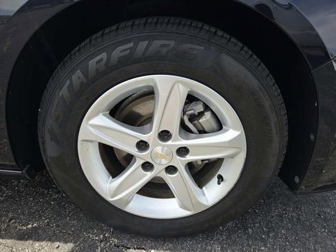 Used 2023 Chevrolet Malibu LT FWD image 13