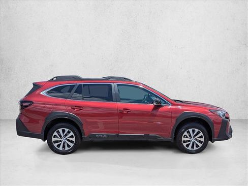 Used 2025 Subaru Outback Premium AWD/4WD image 4