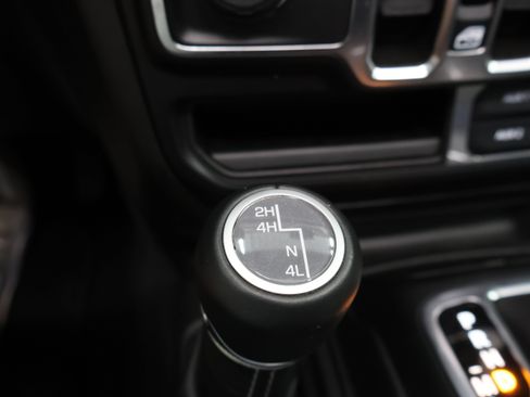 Used 2022 Jeep Wrangler Unlimited Sahara w/ LED Lighting Group AWD/4WD image 46