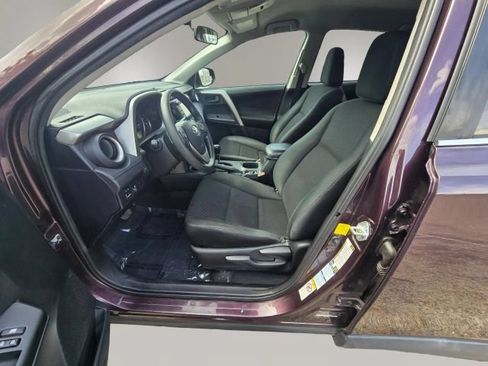 Used 2016 Toyota RAV4 LE AWD/4WD image 9