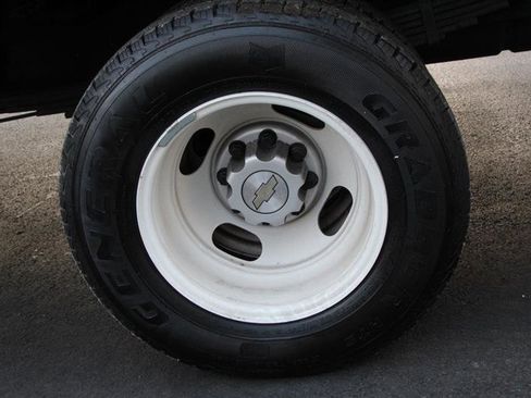 Used 2024 Chevrolet Express 3500 w/ Power Convenience Package image 22