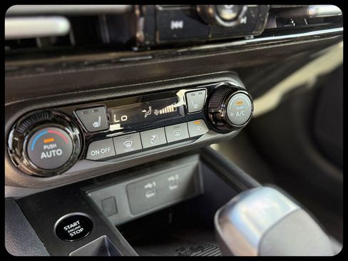 New 2026 Nissan Kicks SV image 30