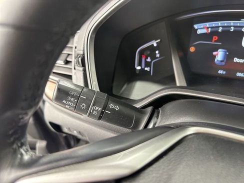 Used 2018 Honda CR-V Touring image 17