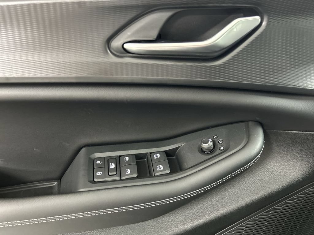 New 2026 Jeep Grand Cherokee Laredo AWD/4WD image 12