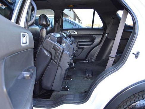 Used 2013 Ford Explorer XLT image 13