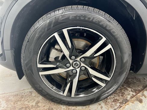Used 2023 Volvo XC40 B5 Core AWD/4WD image 26