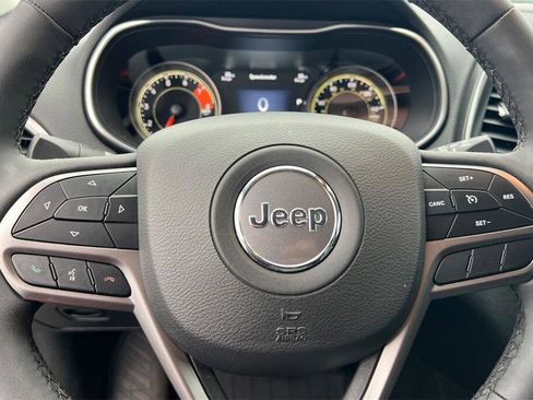 Used 2022 Jeep Cherokee Latitude Lux image 23