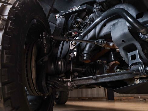 Used 2025 GMC Sierra 3500 AT4 w/ AT4 Premium Plus Package image 15