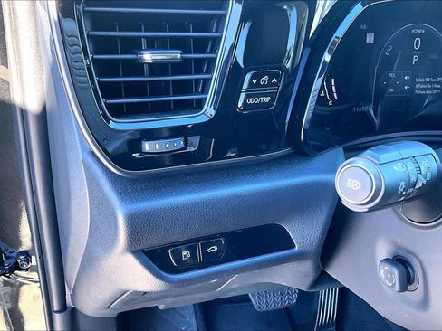 Used 2025 Lexus NX 350h AWD w/ Premium Package image 33