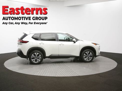 Used 2022 Nissan Rogue SV image 76
