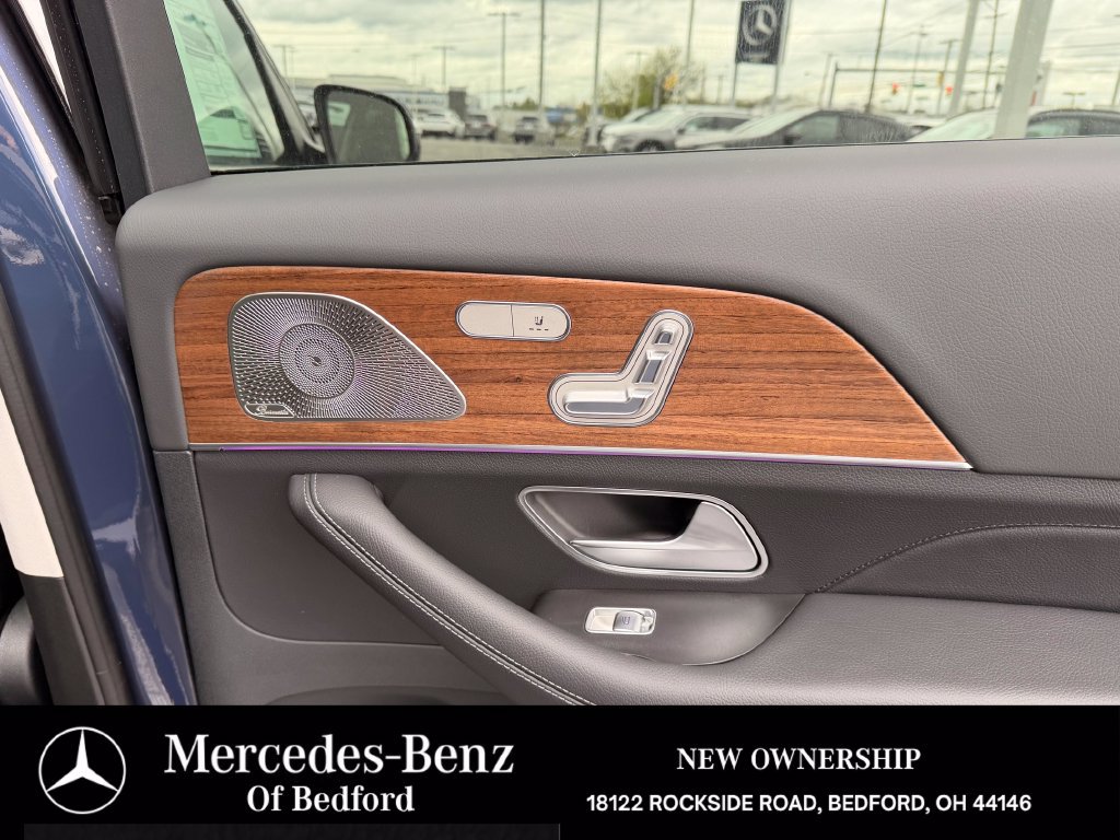 Used 2026 Mercedes-Benz GLS 450 4MATIC image 30