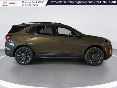 Used 2024 Chevrolet Equinox RS w/ LPO, Floor Liner Package image 2