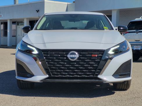 New 2025 Nissan Altima 2.5 SR w/ SR Premium Package image 2