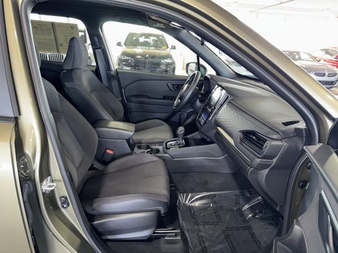 Used 2025 Subaru Forester Premium image 10