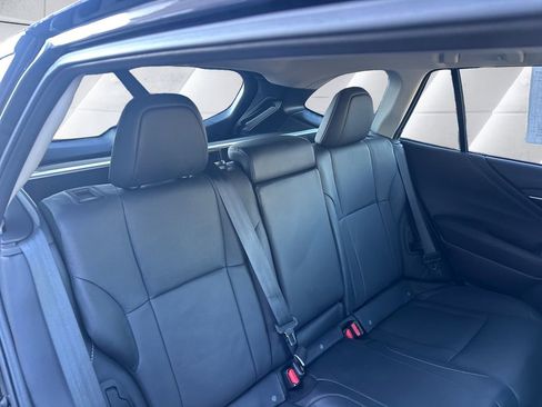 Used 2025 Subaru Outback Limited image 16