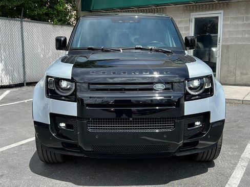Used 2023 Land Rover Defender 130 X AWD/4WD image 2