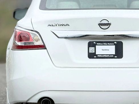 Used 2015 Nissan Altima 2.5 S w/ Power Driver Seat Package image 13