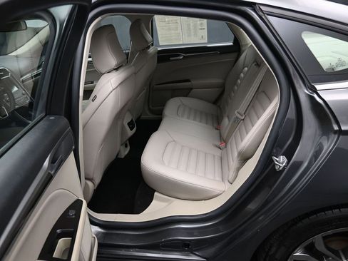 Used 2020 Ford Fusion SEL image 30