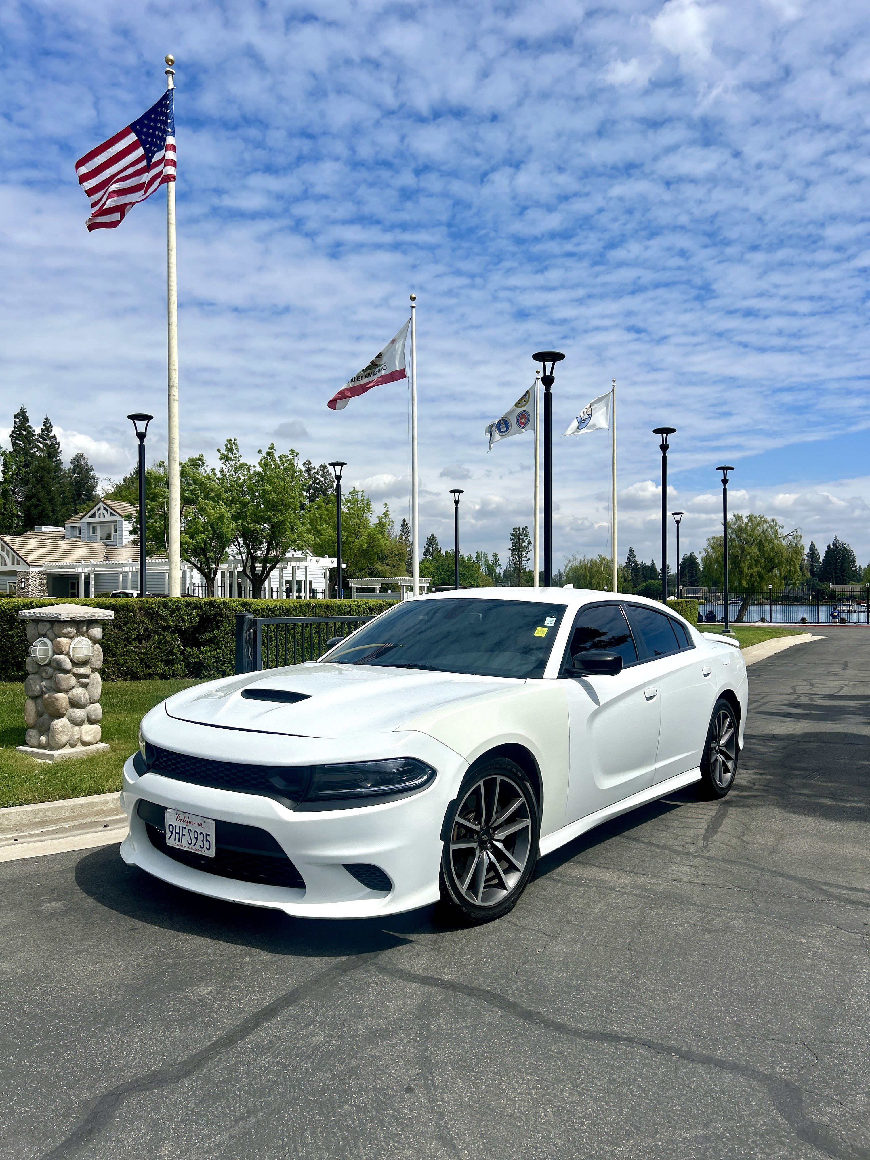 Used 2023 Dodge Charger R/T w/ Navigation & Travel Group RWD image 1
