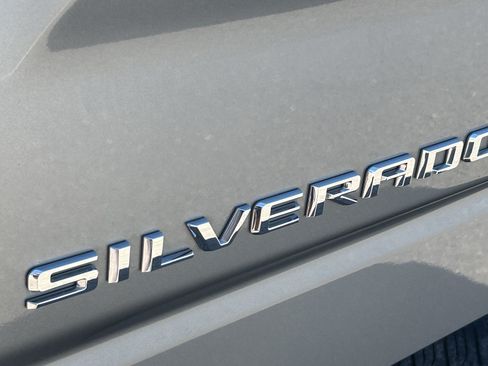 Used 2024 Chevrolet Silverado 1500 Custom Trail Boss AWD/4WD image 11