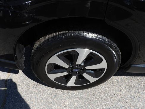 Used 2018 Subaru Forester 2.5i Premium AWD/4WD image 18