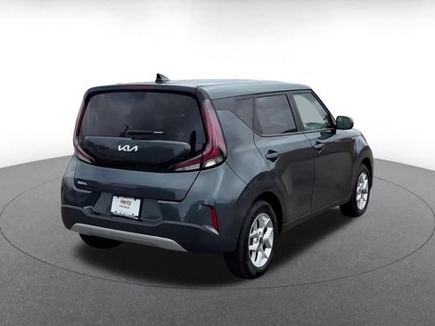 Used 2025 Kia Soul LX w/ LX Technology Package FWD image 12