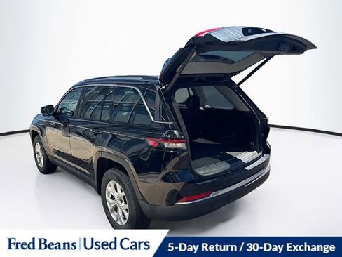 Used 2023 Jeep Grand Cherokee Limited AWD/4WD image 6