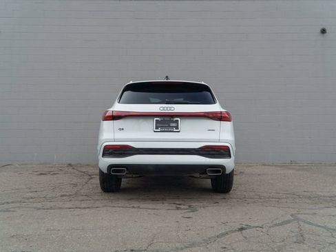 Used 2025 Audi Q5 Premium Plus w/ Premium Plus image 6