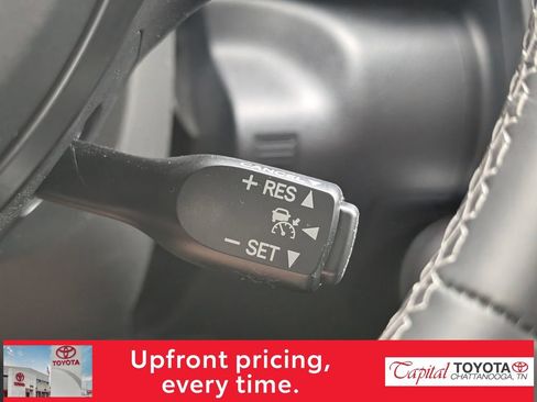 Used 2024 Toyota GR86 Premium RWD image 17