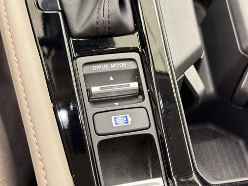 Used 2024 Honda Accord Touring image 19