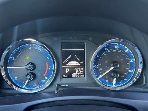 Used 2019 Toyota Corolla LE FWD image 18