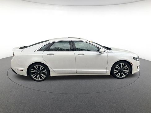 Used 2020 Lincoln MKZ Reserve FWD image 8