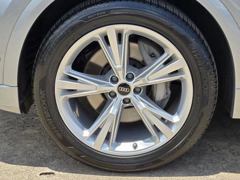Certified 2023 Audi Q8 Prestige AWD/4WD image 16