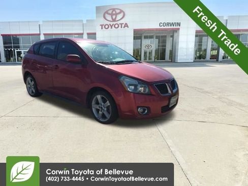 Used 2009 Pontiac Vibe w/ Preferred Package FWD image 1