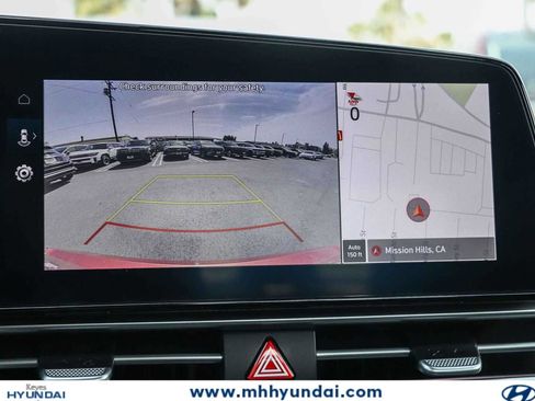 Certified 2024 Hyundai Elantra SEL w/ Convenience Package FWD image 23