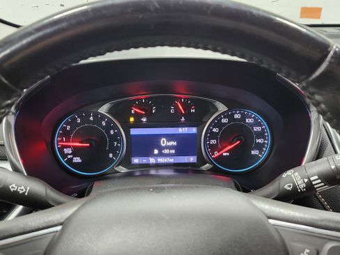 Used 2019 Chevrolet Equinox Premier image 30