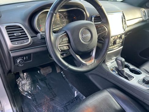 Used 2019 Jeep Grand Cherokee Limited image 19