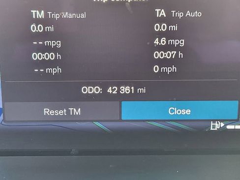 Certified 2023 Volvo XC40 B5 Plus w/ Driver Assist Package image 26