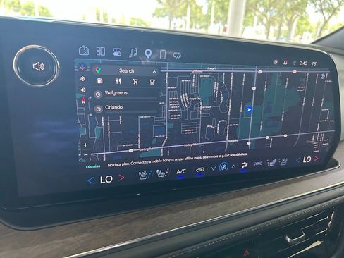 Used 2025 Chevrolet Tahoe High Country AWD/4WD image 11