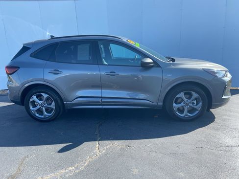 Used 2024 Ford Escape ST-Line image 14