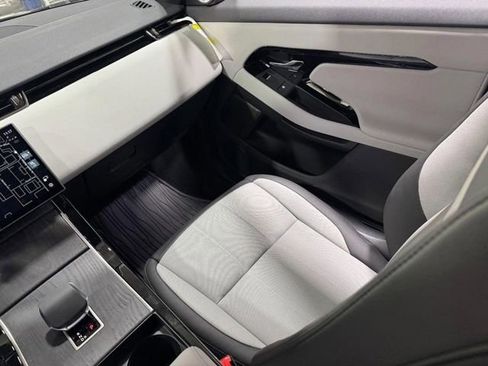 New 2026 Land Rover Range Rover Evoque Dynamic SE AWD/4WD image 16