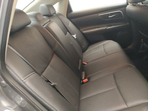 Used 2016 Nissan Altima 2.5 SL w/ Moonroof Package image 19