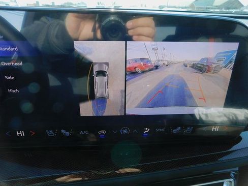 New 2026 Chevrolet Traverse RS w/ LPO, Illumination Package FWD image 18