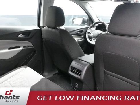 Used 2024 Chevrolet Equinox LS FWD image 11